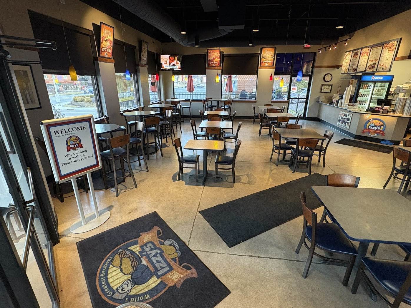Izzy'sResturant2
