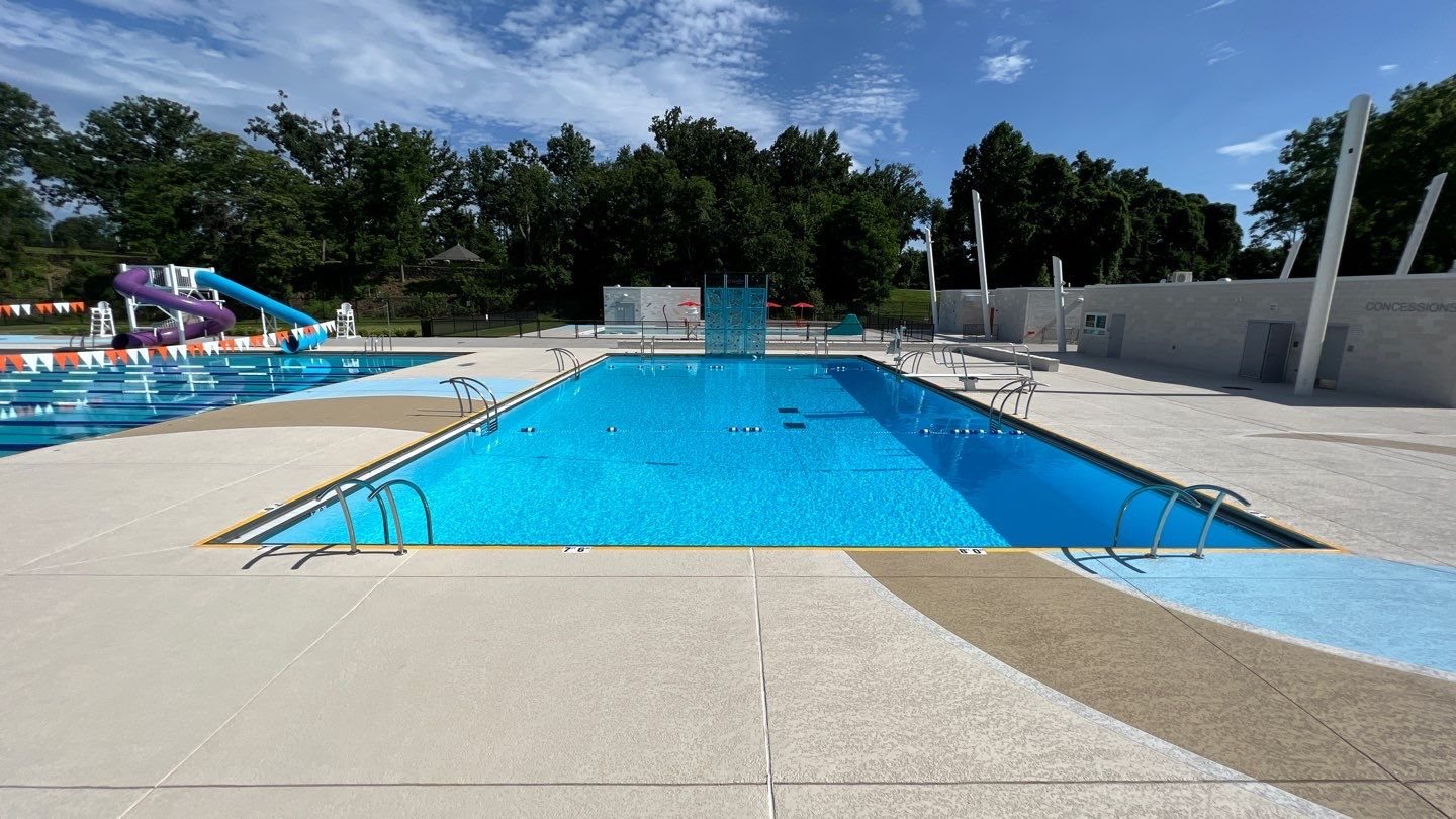 PooldeckCommercial1